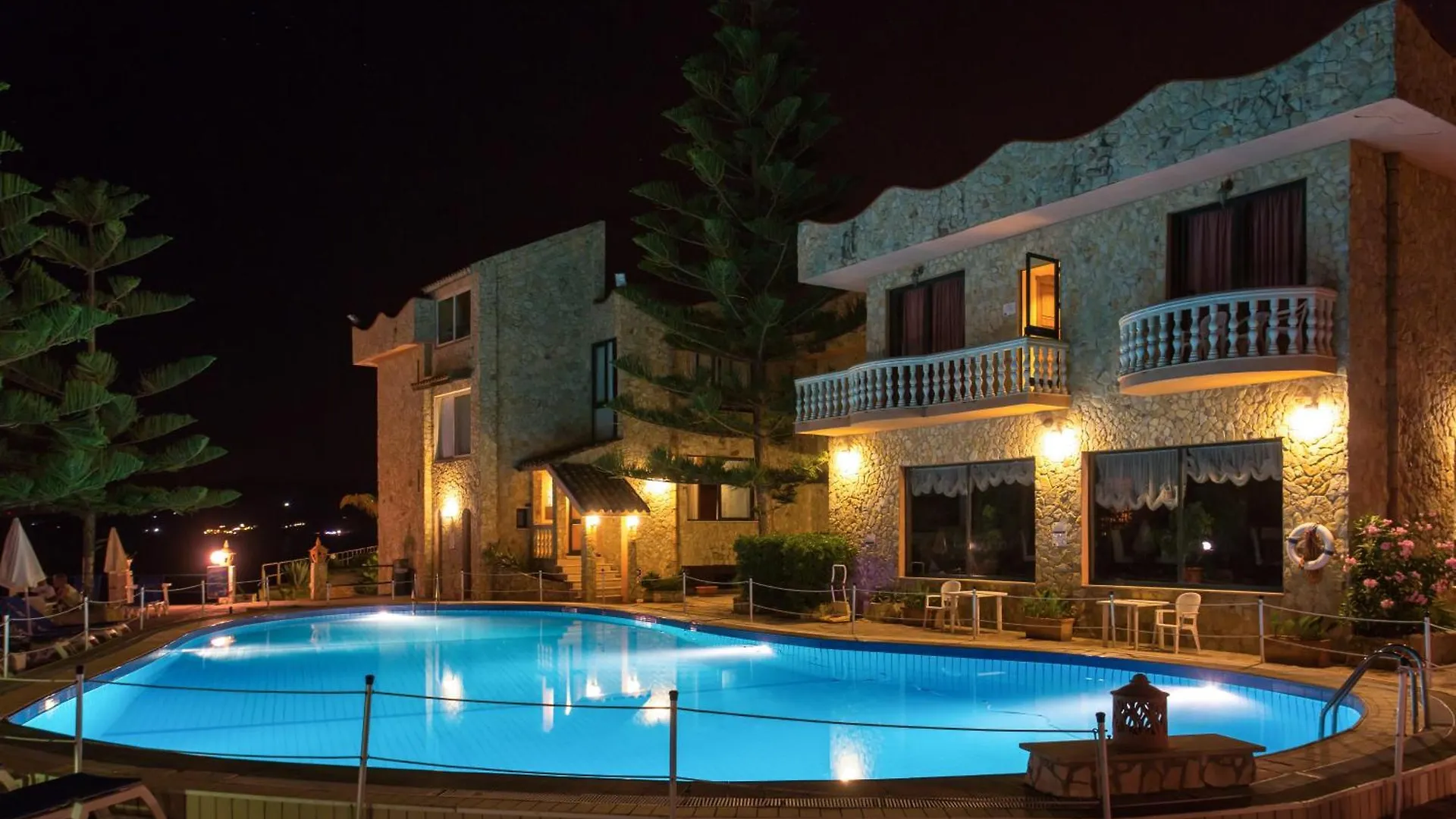 Hotel La Playa Blanca Santo Stefano di Camastra 4*,  Italy